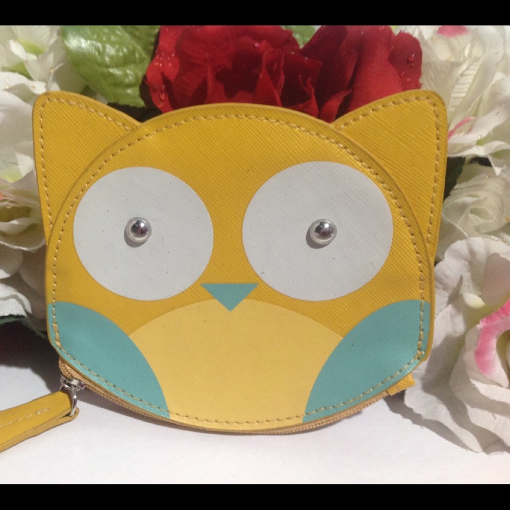 Owl Face Coin Purse YLW Faux Leather Zip Closure